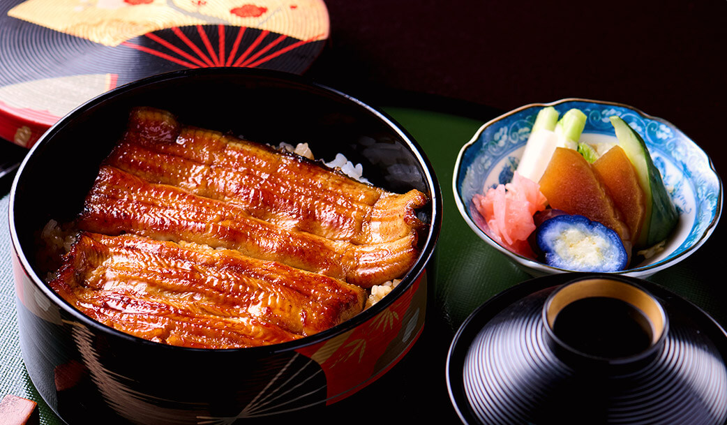 上質な脂と深い風味が特徴のブランド「共水うなぎ」のうな重が人気