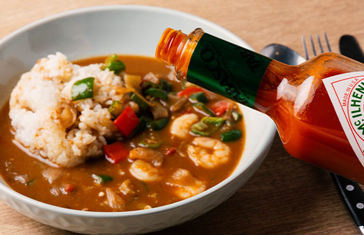 とろりと煮込まれた具沢山のシュリンプ・ガンボ