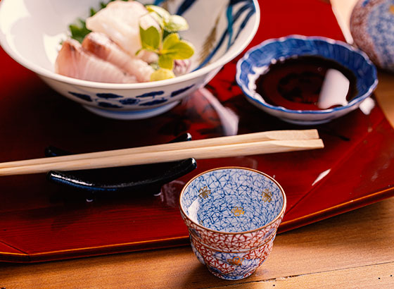 京都の懐石料理店で厳しい研鑽を積んだ店主によるこだわりの日本料理