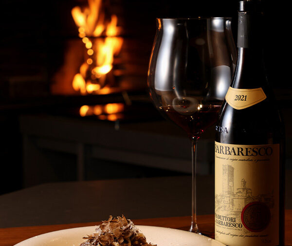 ジューシーでふっくらとした仕上がりを楽しめる薪焼き料理