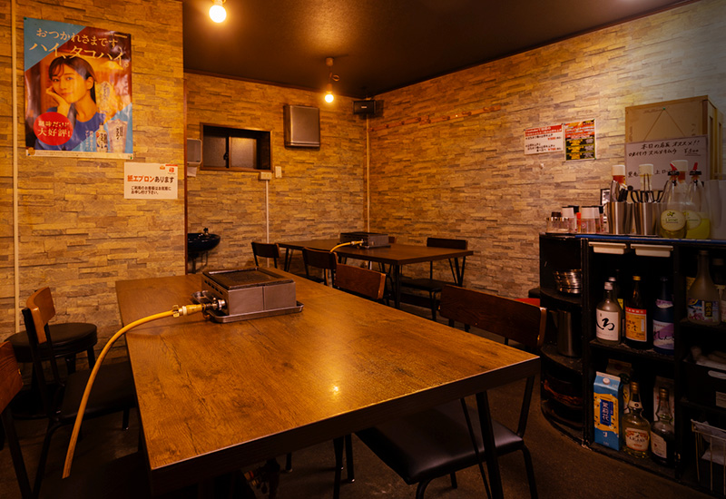 ゆったりと寛げるアットホームな店内