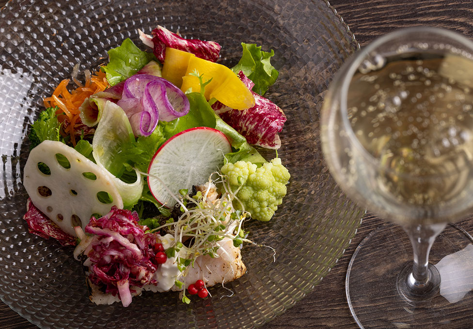 国の契約農家から届く、生命力あふれる有機野菜を用いたイタリアン