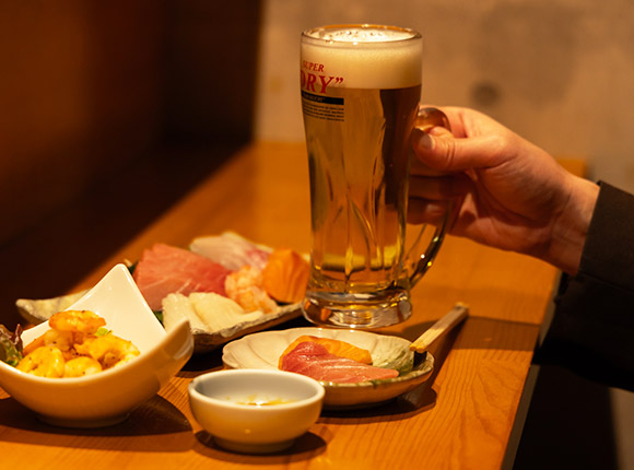 カウンター席での一人飲みにもおすすめ