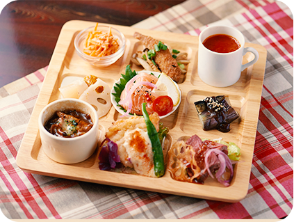 素材にこだわった手作りの洋食