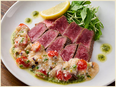 希少な豊西牛の発酵熟成炙りタン刺し