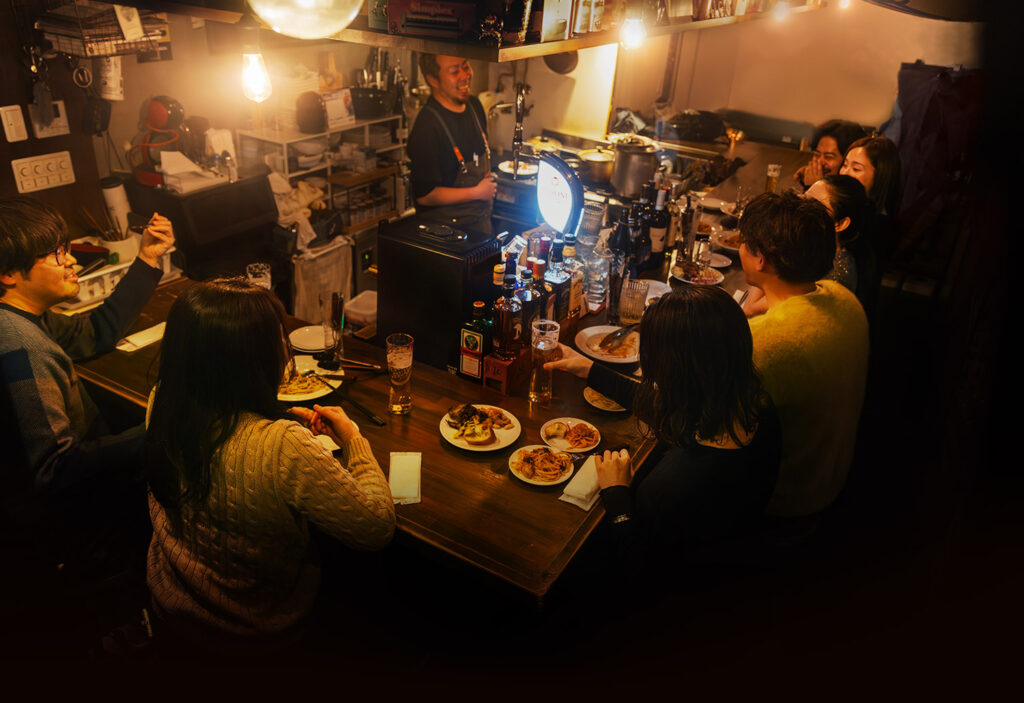 福岡市・渡辺通駅、薬院駅周辺『Birreria Calcio（ビッレリア カルチョ）』の口コミレポート。深夜3時まで本格イタリアンとビールを楽しめる人気のカウンター酒場