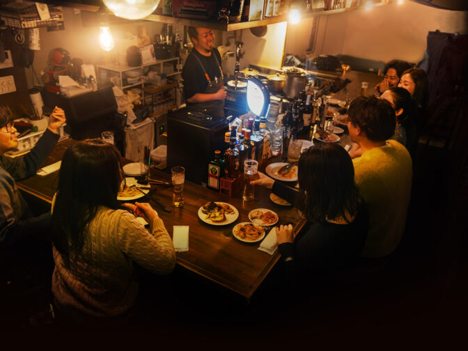 ビール片手に語らう、大人のためのカジュアルなイタリアン酒場