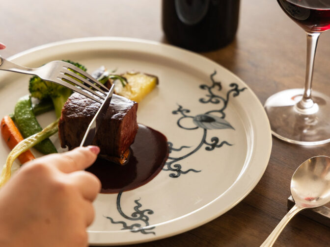 水と出汁、糸島食材にこだわった創作フレンチが人気