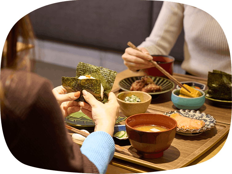 渋谷駅・代官山駅周辺『OMUSUBI CAFE(おむすび かふぇ)』の口コミレポート。作りたてのおにぎりと無添加の和食惣菜、モーニング・ランチ・ディナー・テイクアウトにおすすめ