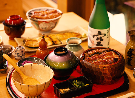 豊川市・豊川稲荷駅近くのうなぎ屋『曽我の軒』の口コミレポート。割きたて・焼きたての地焼きうなぎの老舗