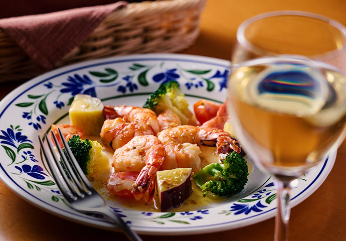 名物のハンバーグをメインにしたコース料理も人気