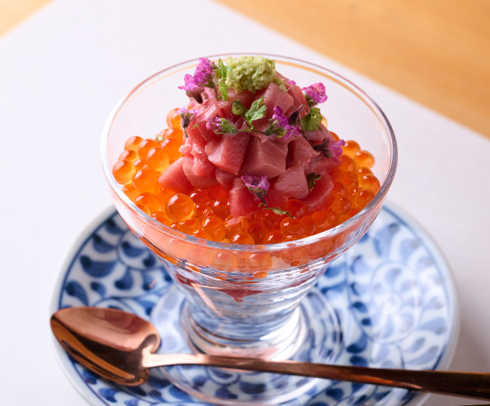 さいたま市・大宮駅周辺『鮨邸 ひろ』の口コミレポート。完全予約制で岩手・三陸の旬の恵みを存分に味わえる人気のカウンター寿司店