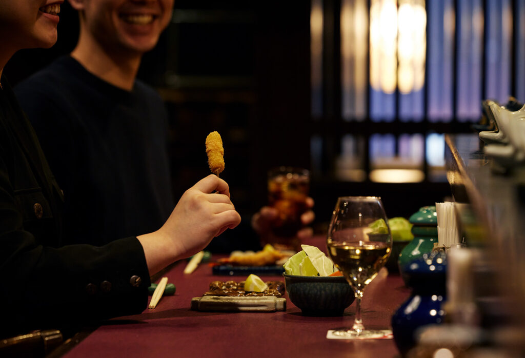 東銀座・藤沢・横浜関内『ぎんざ磯むら』の口コミレポート。揚げたてを味わう「おまかせ串」コースと銀座の夜景を望む特等席がおすすめ