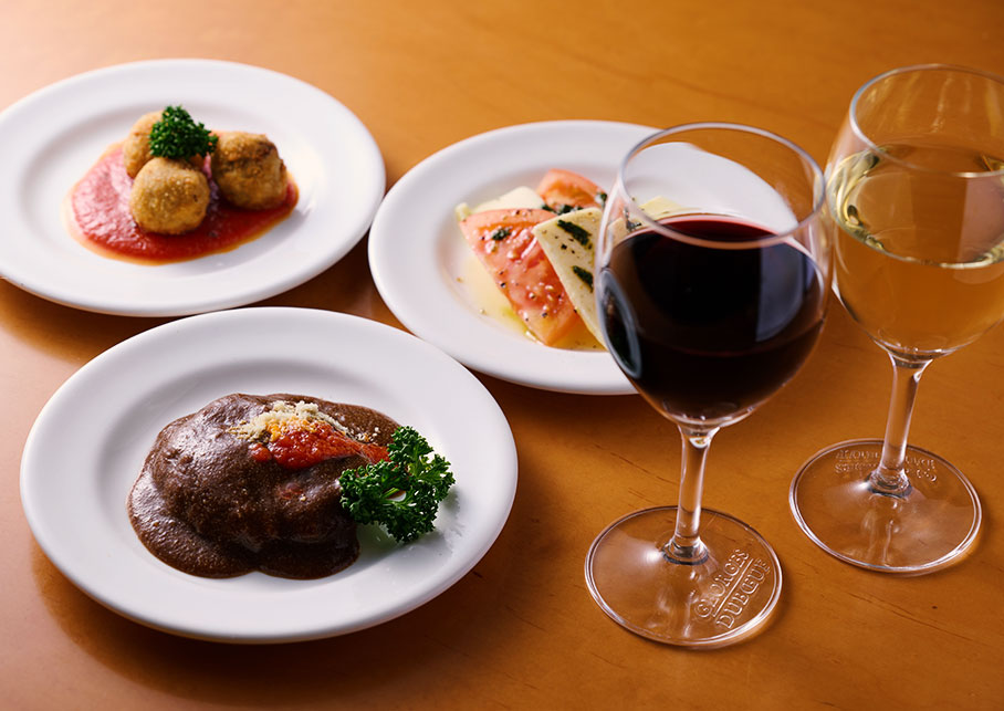 お仕事帰りの一杯を楽しみたい方には、晩酌セット（2,420円）がおすすめ