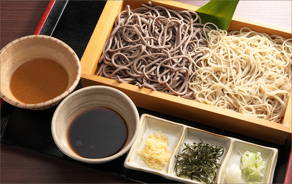 4種類の蕎麦から選べるメニュー展開が人気