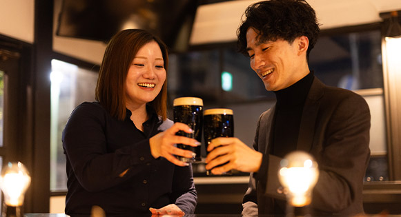 仕事終わりの一杯にも飲み会やパーティーにもぴったりのパブ・バー