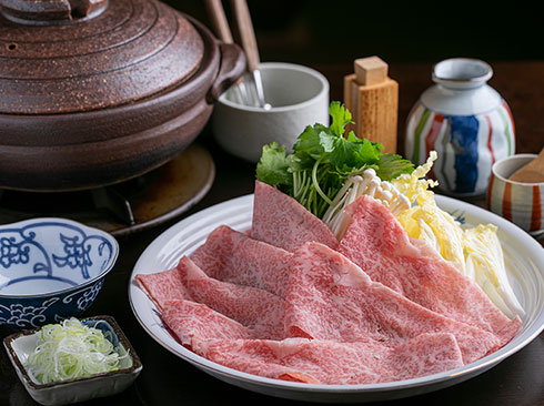 大津市・京阪膳所駅、膳所、石場駅周辺『近江牛 かね吉』の口コミレポート。日本の情緒感じる個室多数完備、精肉店のこだわりが息づくすき焼きやステーキ、しゃぶしゃぶがおすすめ