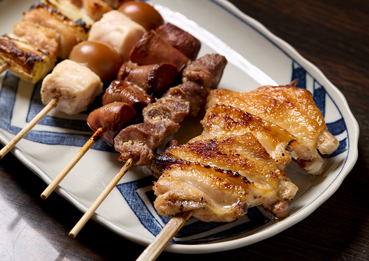 炭火焼き鳥の美味しさを満喫
