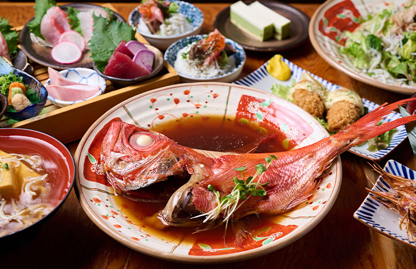 人形町駅・水天宮前駅近く『魚と酒 はなたれ 人形町店』の口コミレポート。個室完備、昼飲みOK、市場直送の鮮魚と厳選された日本酒、果実味溢れるサワーがおすすめの居酒屋