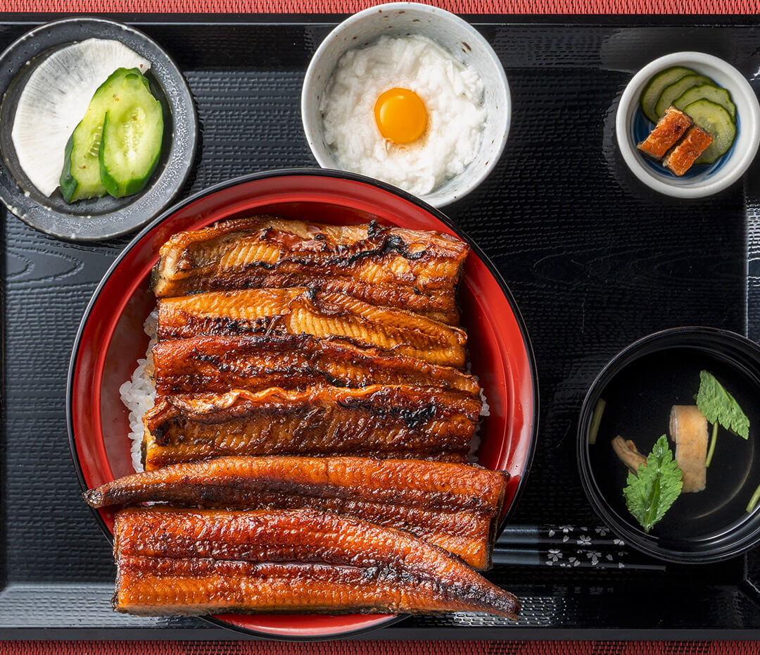 香ばしいタレとふっくら鰻がたまらないうな重が人気