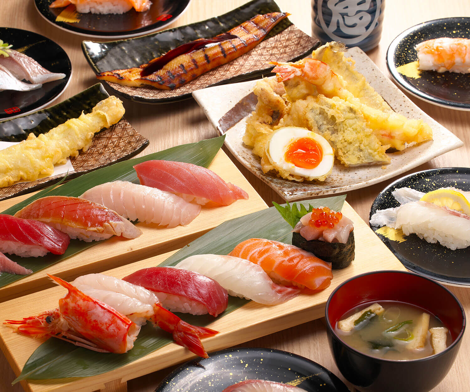 知多市・寺本駅周辺『うみっ子 朝倉店』の口コミレポート。水産仲卸会社直営店で味わう上質なお寿司や人気の海鮮丼