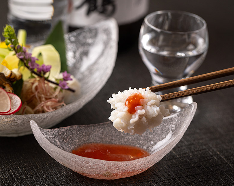 はも鍋など季節の美味しさを堪能できる鱧料理尽くしのコース料理もおすすめ