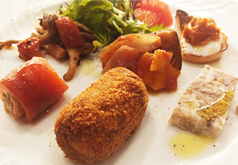 新鮮な食材の旨味を引き立てるシェフ手作りの一品