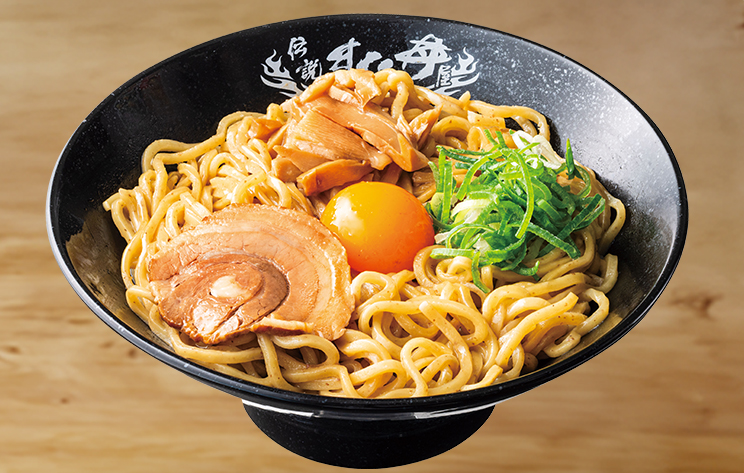 麺2倍増量も同料金の油そばが人気