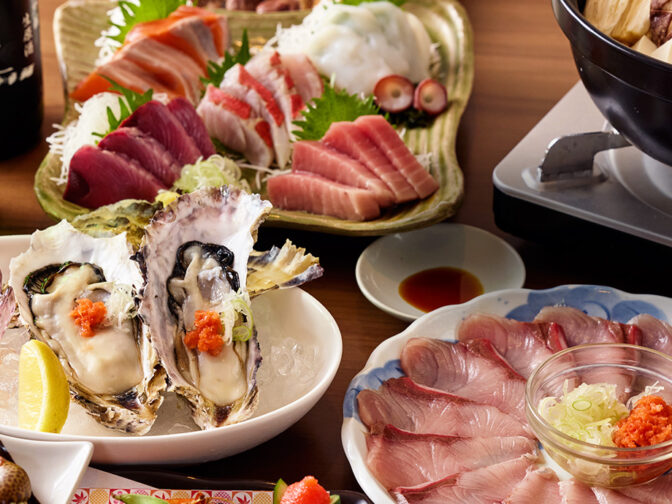 新鮮な牡蠣と天然ぶりが名物の海鮮居酒屋