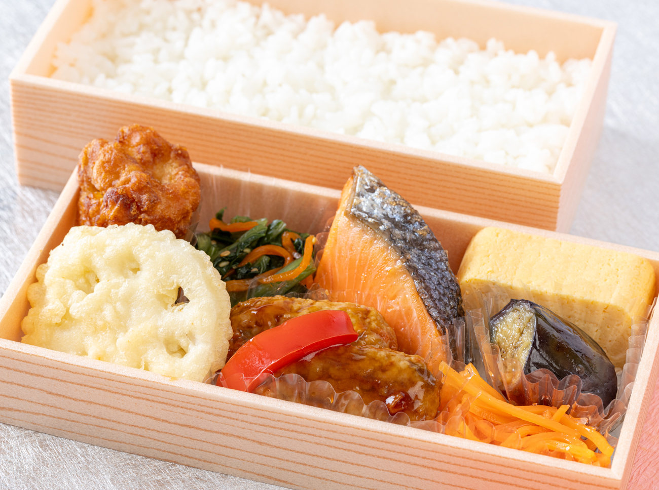 彩り豊かなおかずとこだわりごはんが詰まった和食弁当
