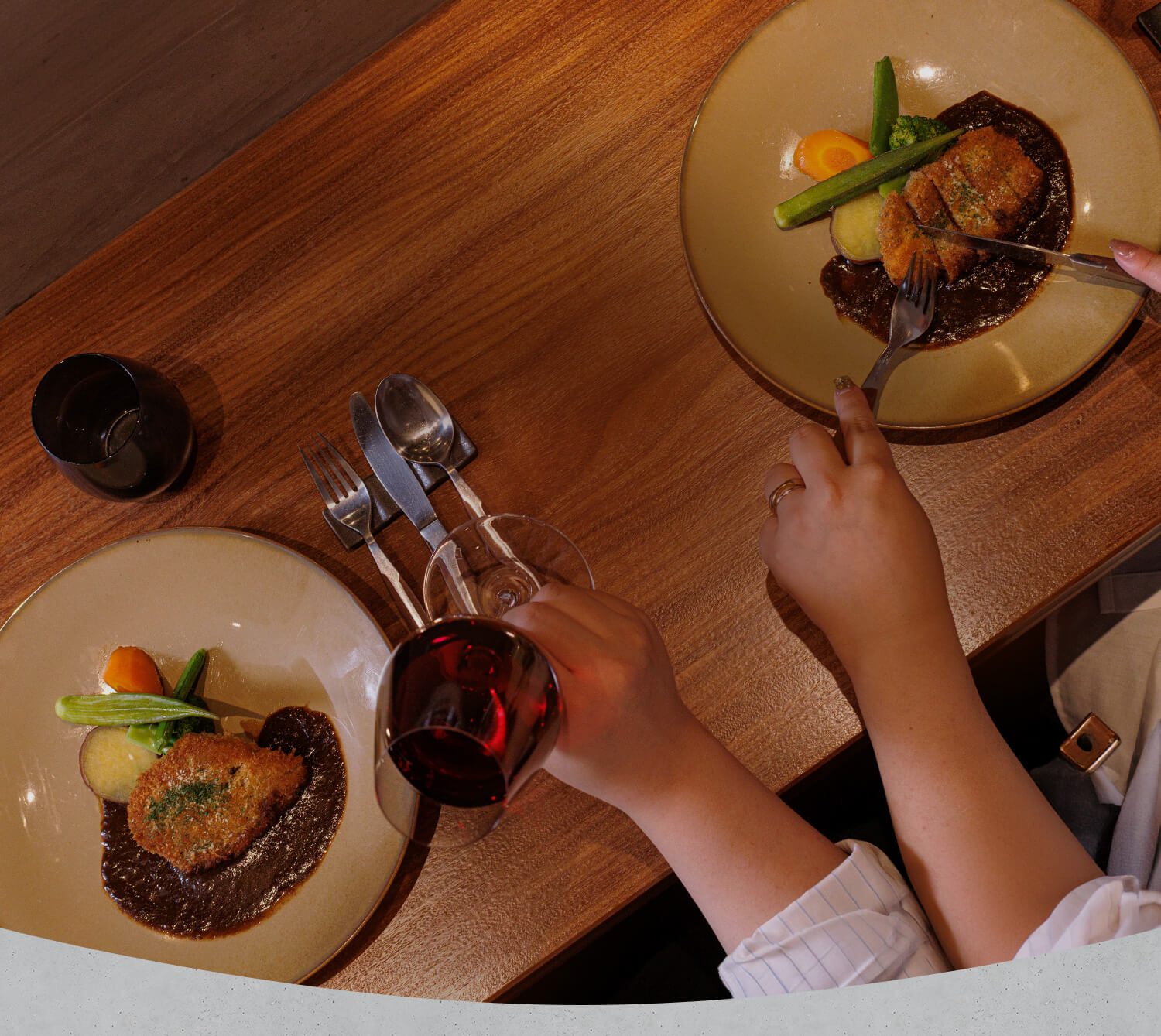 大阪市・大阪上本町駅近く『洋食 川ぎし』の口コミレポート。臨場感あふれるカウンター席で味わう洋食のランチ・ディナーコースがおすすめ
