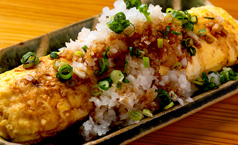 「スッポン出汁巻き卵」（800円）といった創作和食も人気