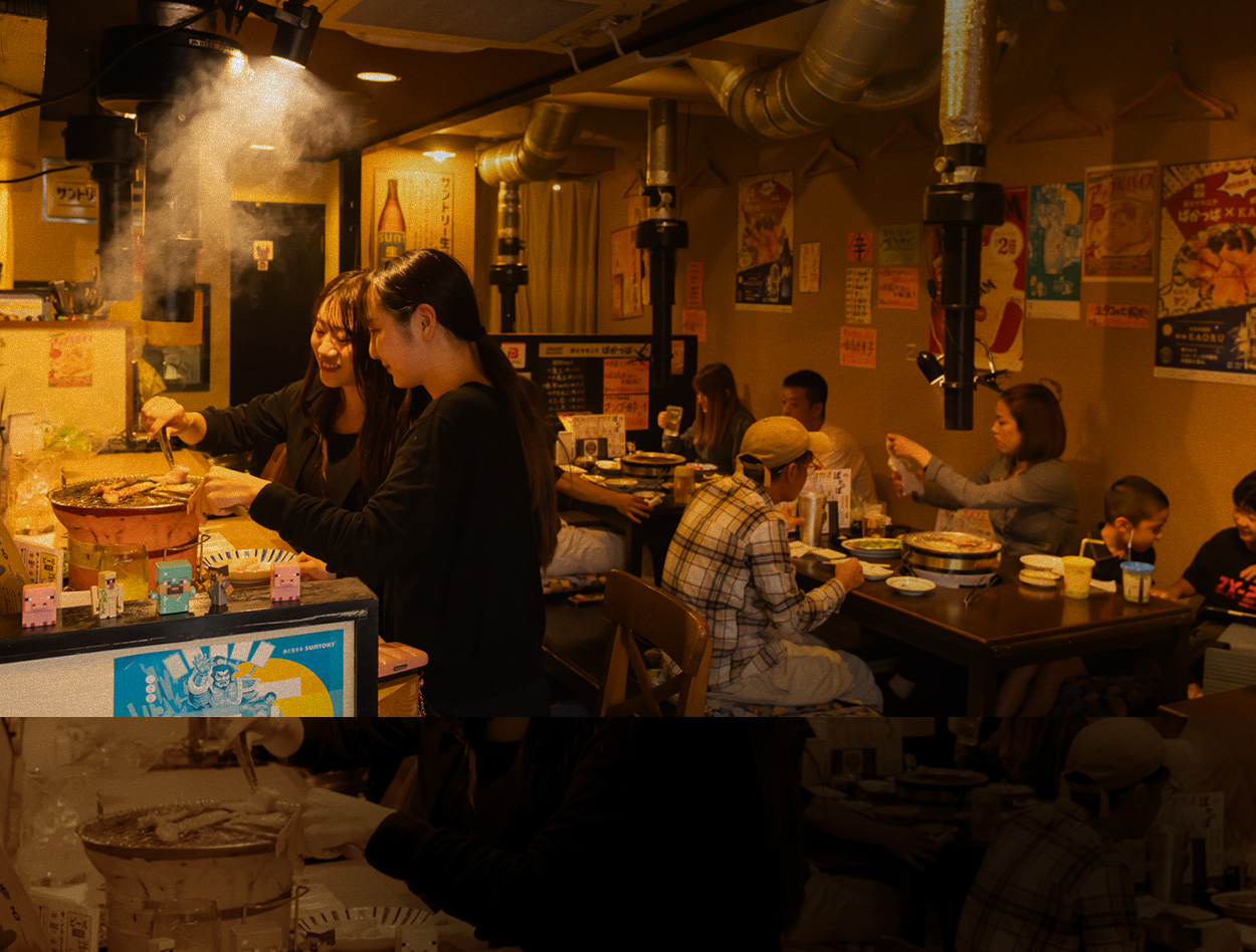 一人飲みにおすすめのカウンター席や飲み会、宴会のグループ利用に人気の掘りごたつ席完備