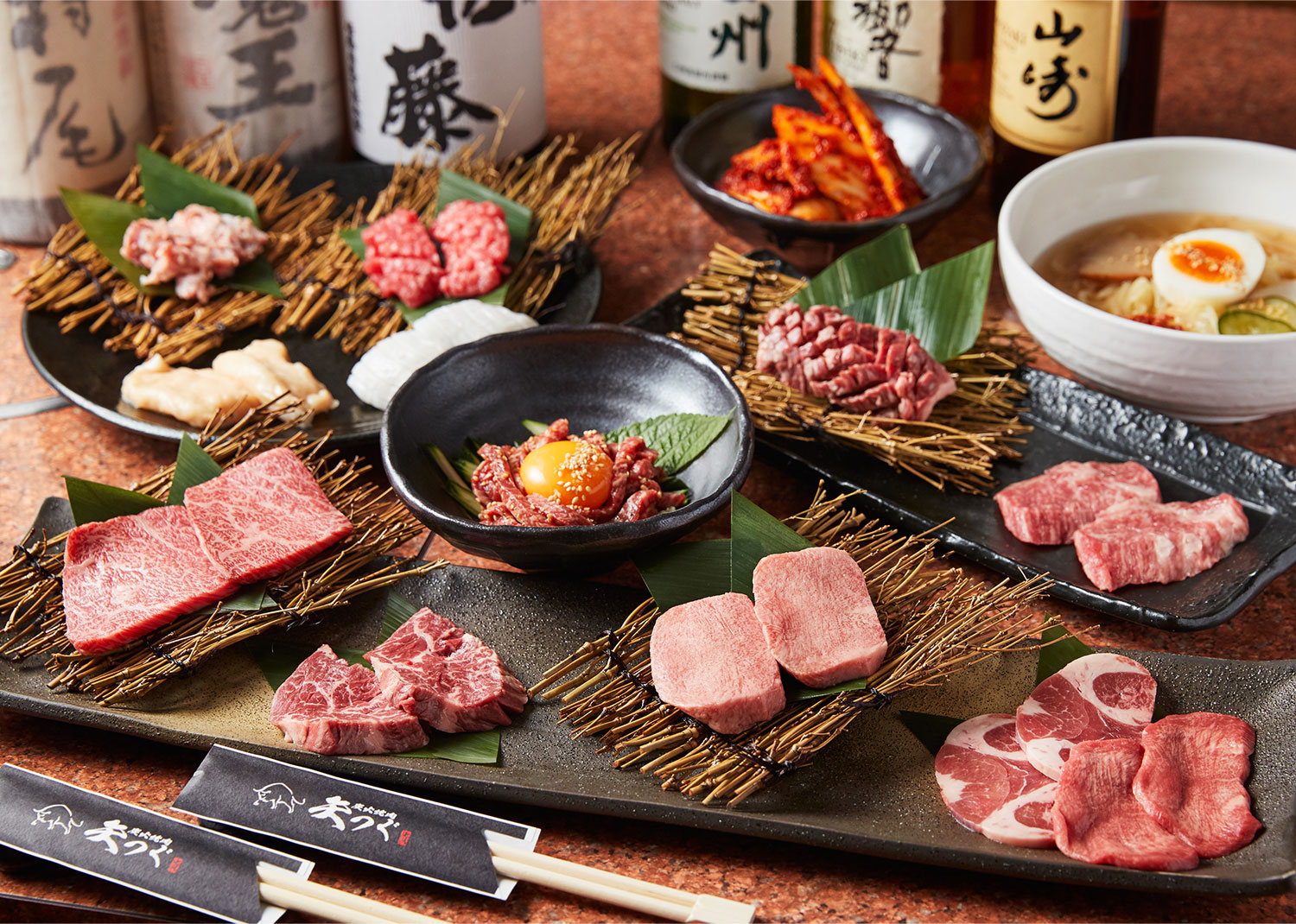 新小岩駅・小岩駅・京成小岩駅周辺『炭火焼肉 矢つぐ』の口コミレポート。こだわりの肉と職人技の手切り、特製揉みダレで楽しむ、美味しい焼肉