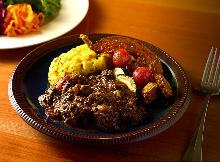 美味しいジビエ料理とワインをランチ・ディナーで楽しめる大人の隠れ家空間